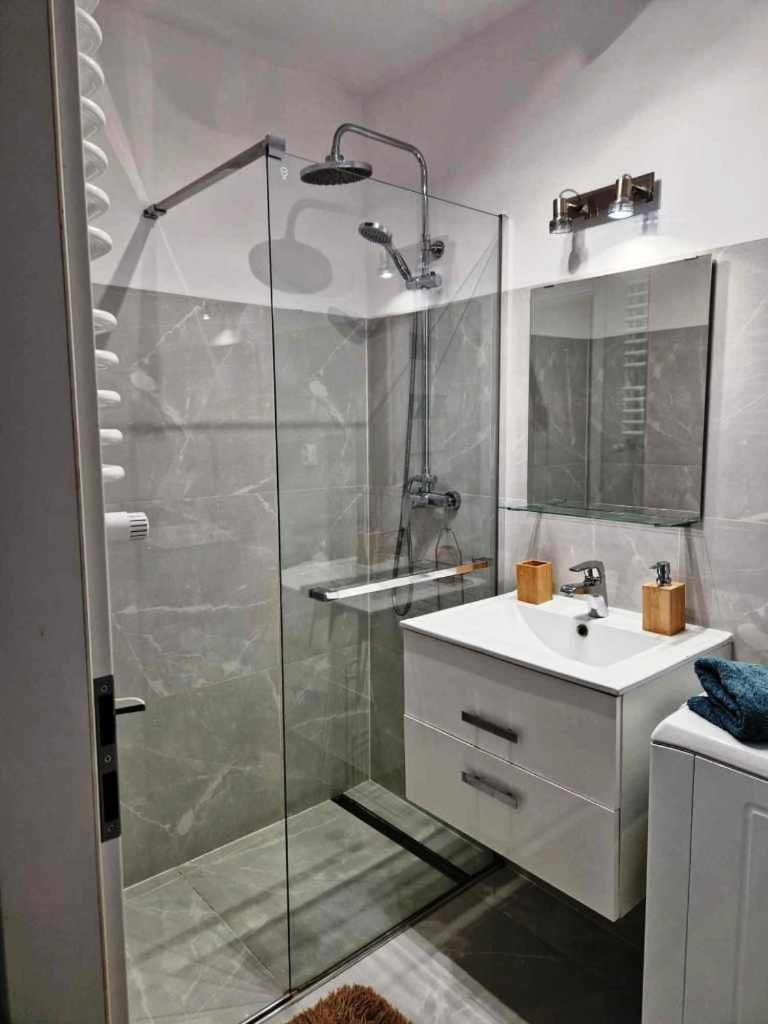 Great Apart Imielin Warsaw Luaran gambar