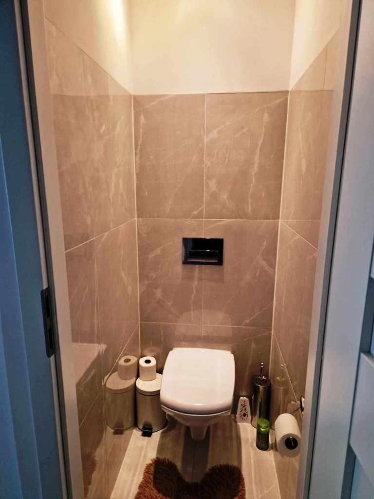 Great Apart Imielin Warsaw Luaran gambar